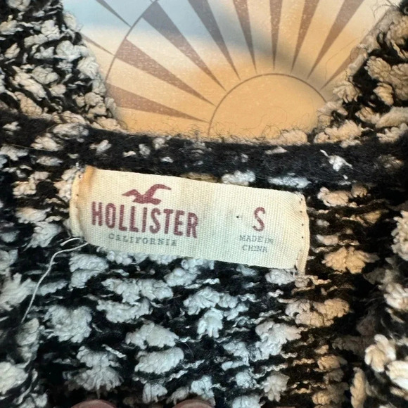 Hollister‎ WOMENS HOODED SWEATER BLACK/OFF-WHITE - Picture 5 of 7